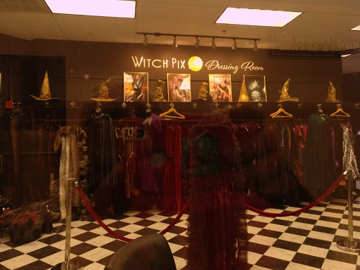 Shopping Mall «Museum Place Mall», reviews and photos, 1 Church St, Salem, MA 01970, USA