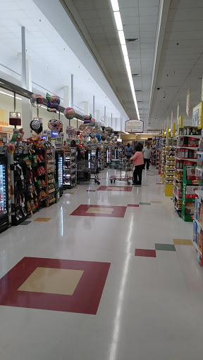 Grocery Store «Stop & Shop», reviews and photos, 240 E Sandford Blvd, Mt Vernon, NY 10550, USA