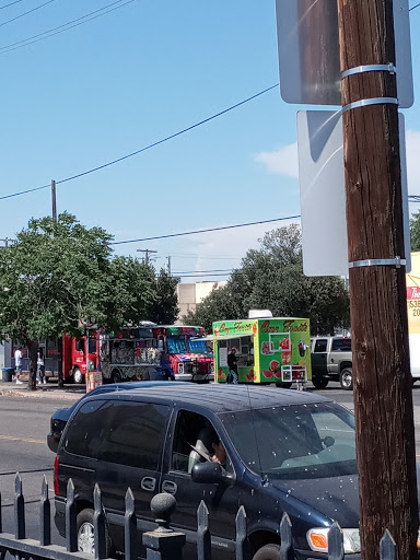 Grocery Store «Smart & Final», reviews and photos, 147 N Wilson Way, Stockton, CA 95205, USA