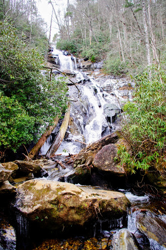 Holcomb Creek Falls Trail Head