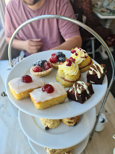 Comments and reviews of Tealicious Tea Room