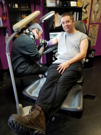 Pawn Shop «A & D Pawn Shop», reviews and photos, 706 Crain Hwy N # 2, Glen Burnie, MD 21061, USA