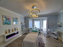 Sei Bello Spa & Salon at The Lakes - Photo 4 - Car repair in New Franklin, OH, Akron