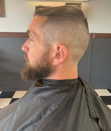 Barber Shop «Big 4 Barbershop», reviews and photos, 500 E Court Ave, Jeffersonville, IN 47130, USA