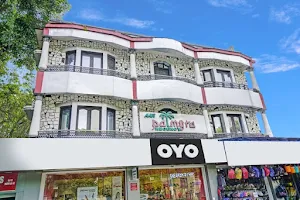 OYO Flagship Palm Stay image