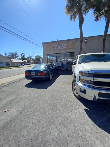 Thrift Store «Salvation Army Thrift Store», reviews and photos, 2801 Norwich St, Brunswick, GA 31520, USA