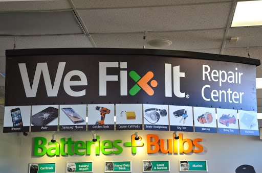 Car Battery Store «Batteries Plus Bulbs», reviews and photos, 1492 S Randall Rd, Geneva, IL 60134, USA