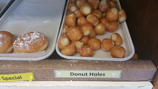 Donut Shop «Delight Donuts & Ice Cream», reviews and photos, 6175 SW Murray Blvd, Beaverton, OR 97008, USA