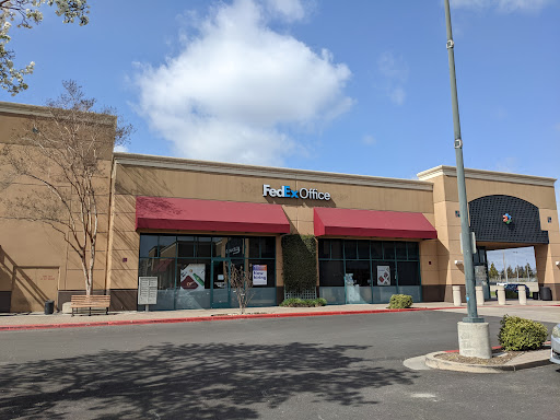 FedEx Office Print & Ship Center, 6070 Johnson Dr, Pleasanton, CA 94588, USA, 