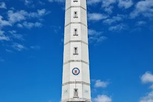 Calais Lighthouse image