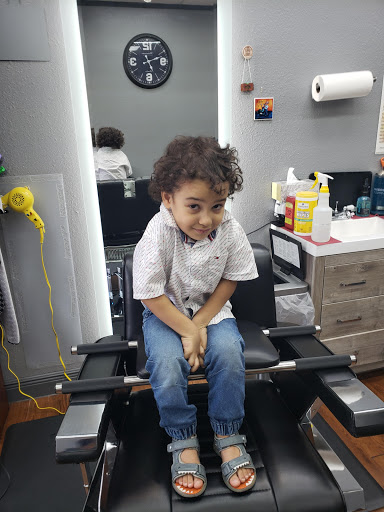 Barber Shop «Petra Barber Shop», reviews and photos, 5500 Babcock Rd, San Antonio, TX 78240, USA