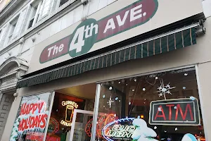 4th Ave Tavern image