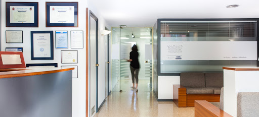 Clínica Dr. Ferrer / Implant & Odontologia en Vilassar de Mar, Barcelona