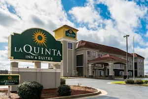 La Quinta Inn & Suites by Wyndham Canton MS image