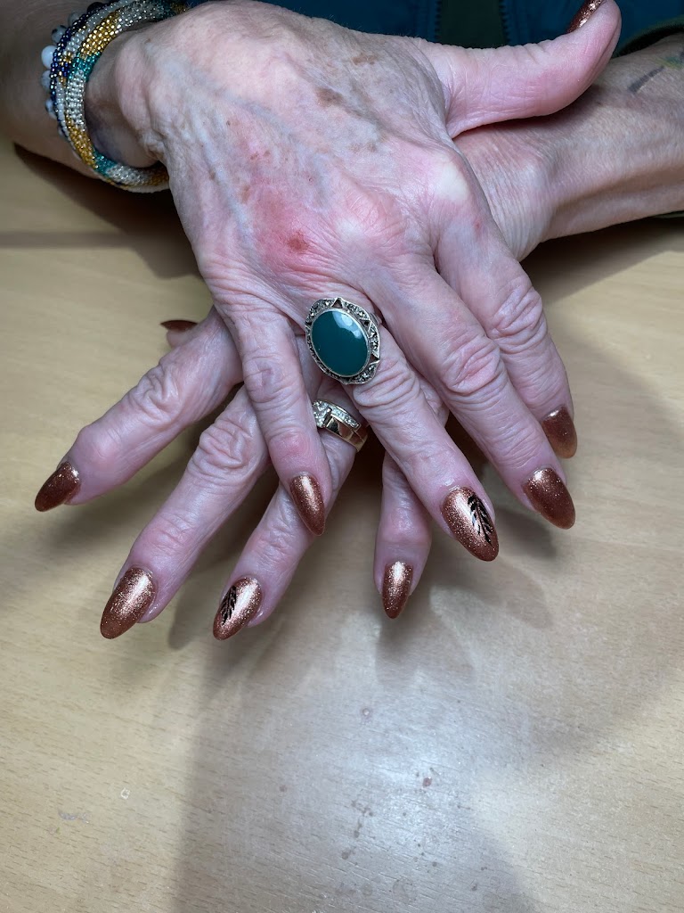 Beachside nails and spa 49346