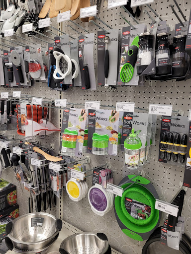 Department Store «Target», reviews and photos, 18855 N Market Pl Dr, Aurora, OH 44202, USA