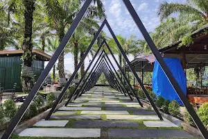 Wisata Jona Garden image