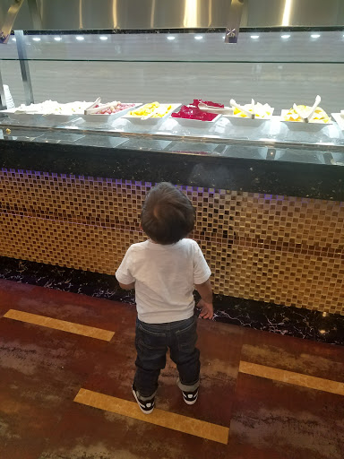 Shopping Mall «City Place Shopping Center», reviews and photos, 151 E 5th St, Long Beach, CA 90802, USA