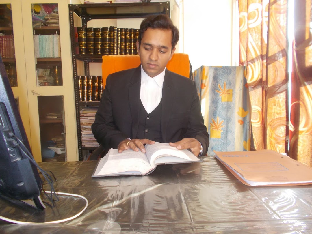 Advocate Vivek Nagar