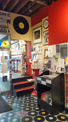 Record Store «The Record Exchange», reviews and photos, 8642 Colesville Rd, Silver Spring, MD 20910, USA