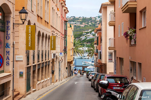 Pelo y Mas en Port d'Andratx, Baleares