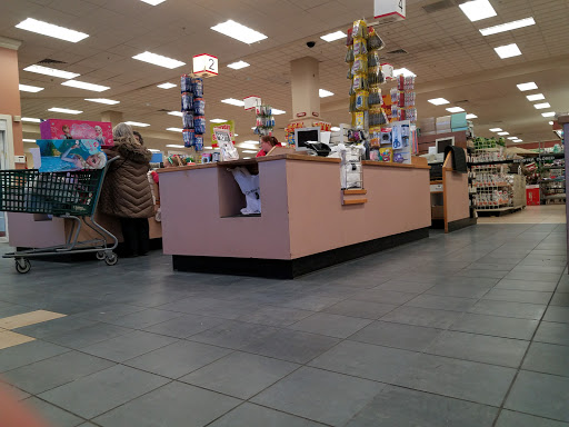 Home Goods Store «Christmas Tree Shops», reviews and photos, 41 Gusabel Ave, Nashua, NH 03063, USA