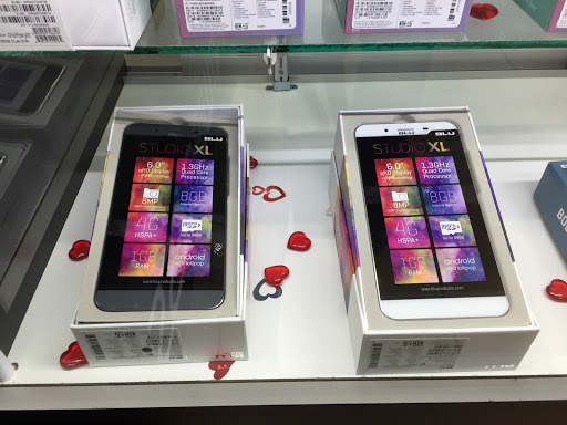 Cell Phone Store «Cell Phone Repair - Simple Mobile 24/7 Wireless, LLC», reviews and photos, 491 Hialeah Dr #1, Hialeah, FL 33010, USA