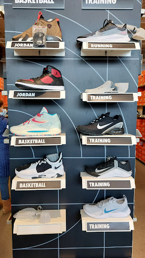 Sporting Goods Store «Nike Factory Store», reviews and photos, 30 N Arkansas Ave, Atlantic City, NJ 08401, USA