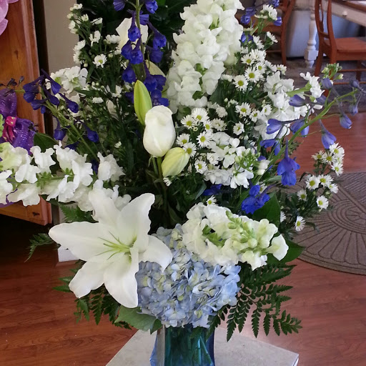 Florist «Starclaire House of Flowers Florist», reviews and photos, 1421 Emerywood Dr, Charlotte, NC 28210, USA