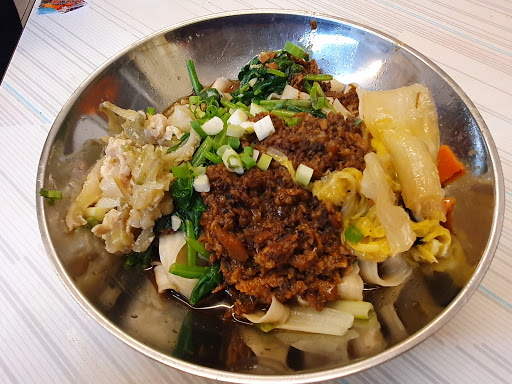 江南美食 黃牛肉麵(台南育樂店) 的照片