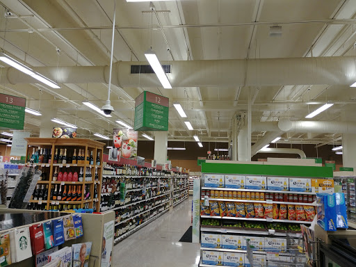 Supermarket «Publix Super Market at Plaza De Leon», reviews and photos, 106 Ponce De Leon Blvd, Miami, FL 33135, USA