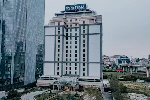 Nova Plaza Prime Hotel image