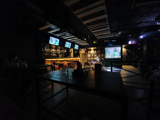 @ LIVE Sports Bar & Lounge