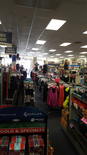 Sporting Goods Store «Big 5 Sporting Goods - East Mesa», reviews and photos, 10745 E Main St, Apache Junction, AZ 85220, USA