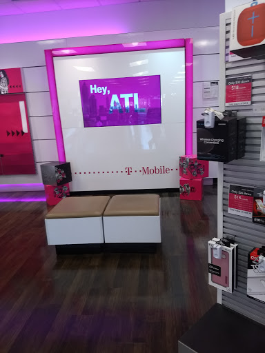 Cell Phone Store «T-Mobile», reviews and photos, 2887 N Decatur Rd c, Decatur, GA 30033, USA