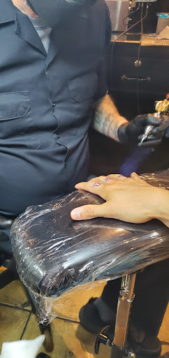 Tattoo Shop «Black Diamond Tattoo», reviews and photos, 412 Lincoln Blvd, Venice, CA 90291, USA