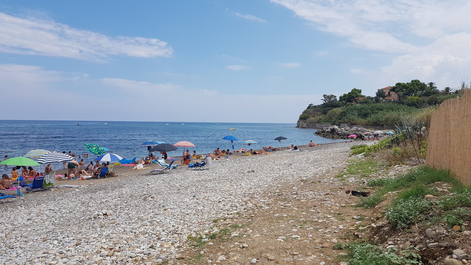 Foto van Spiaggia Pietra Piatta met turquoise puur water oppervlakte