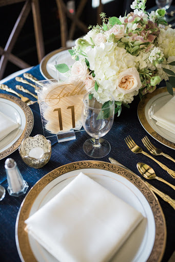 Home Goods Store «Rusted Window», reviews and photos, 99 E Carmel Dr Suite 140, Carmel, IN 46032, USA