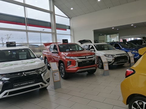 Reviews of Macklin Motors Mitsubishi Edinburgh Service Centre in Edinburgh - Car dealer
