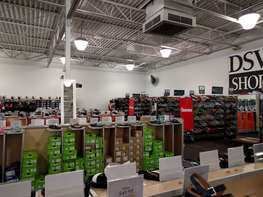 Shoe Store «DSW Designer Shoe Warehouse», reviews and photos, 8506 E 71st St, Tulsa, OK 74133, USA
