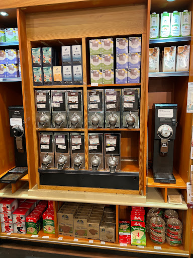 Grocery Store «Whole Foods Market», reviews and photos, 2000 N Federal Hwy, Fort Lauderdale, FL 33305, USA