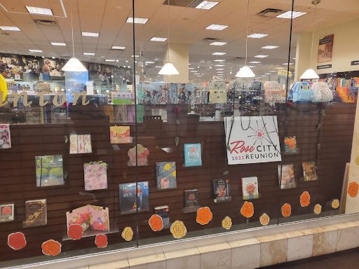 Book Store «Barnes & Noble», reviews and photos, 1317 Lloyd Center, Portland, OR 97232, USA