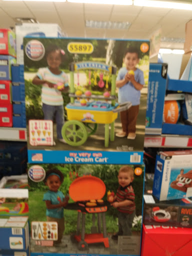 Supermarket «ALDI», reviews and photos, 1035 W 14 Mile Rd, Clawson, MI 48017, USA