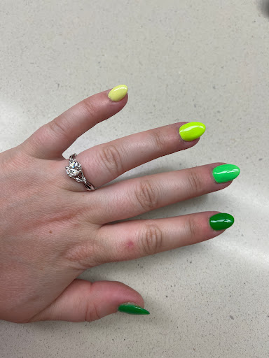 Nail Salon «Dallas Beauty Lounge», reviews and photos, 609 Washington Pike #13, Bridgeville, PA 15017, USA