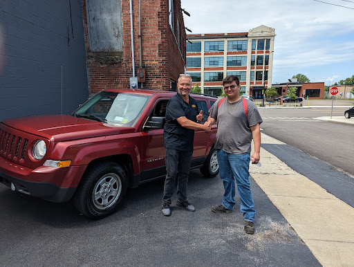 Used Car Dealer «River Front Auto Sales», reviews and photos, 1379 Niagara St, Buffalo, NY 14213, USA