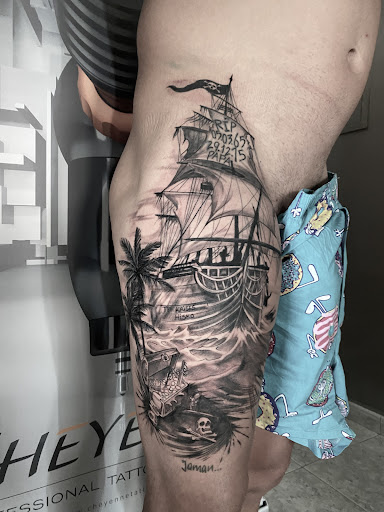 Krises Tattoo & Piercing Tenerife