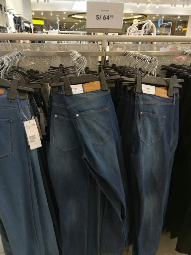 Stores to buy men's jeans Lima