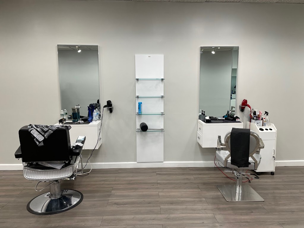 Town Center Barber 06901