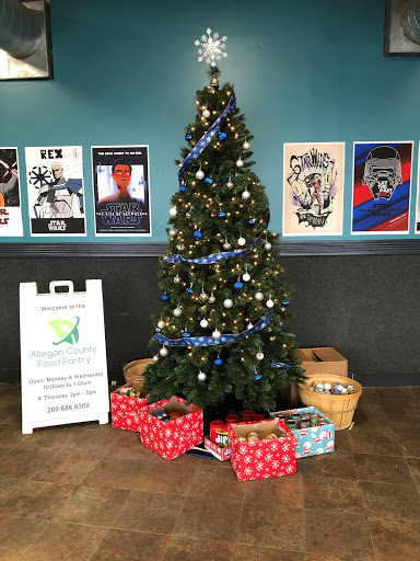 Movie Theater «M-89 Cinema», reviews and photos, 392 Cross Oaks Dr, Plainwell, MI 49080, USA