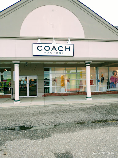 Shopping Mall «Aurora Farms Premium Outlets», reviews and photos, 549 S Chillicothe Rd, Aurora, OH 44202, USA